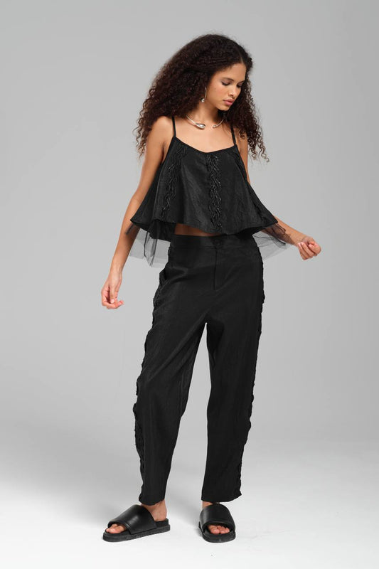 Lace embroidered set in black