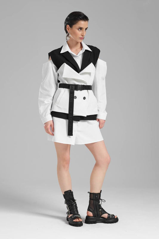 Asymmetric layered vest