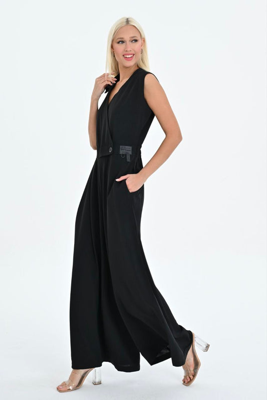 Verde flow jumpsuit in Black