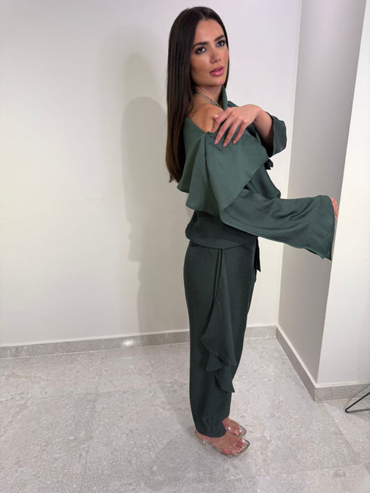 Statement Ruffles Set In Dark Green