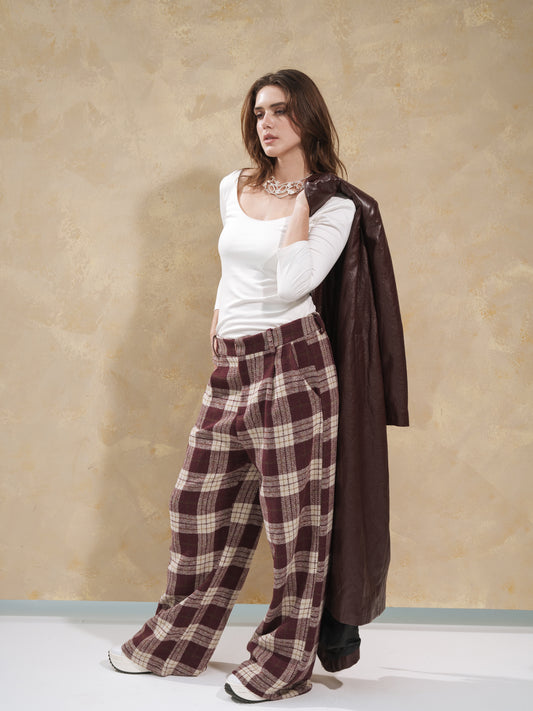 Plaid Wide-leg Pants In Burgundy
