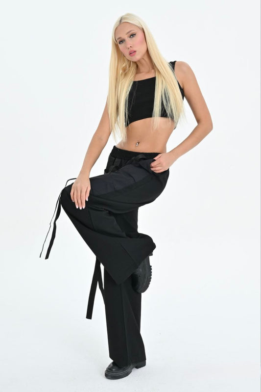 Drawstring pants in black